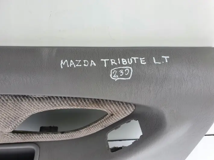 Mazda Tribute BOCZEK DRZWI LEWY TYŁ TYLNY TYLNI