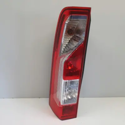 Renault Master III 10-24r TYLNIA TYLNA LAMPA LEWA lewy tył 65550023R