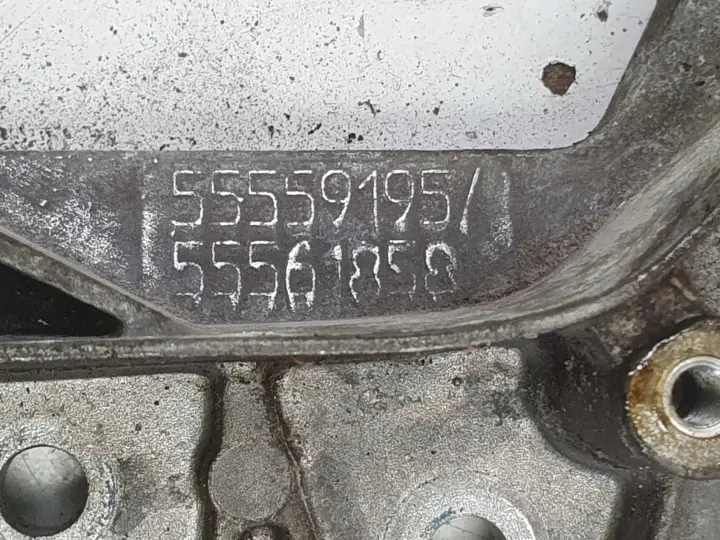 Opel Astra III H 1.6 16V POMPA OLEJU olejowa POKRYWA OBUDOWA