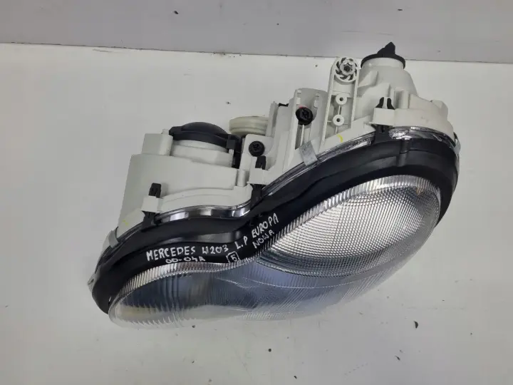 Mercedes W203 00-04r PRZEDNIA LAMPA LEWA LEWY PRZÓD nowa europa