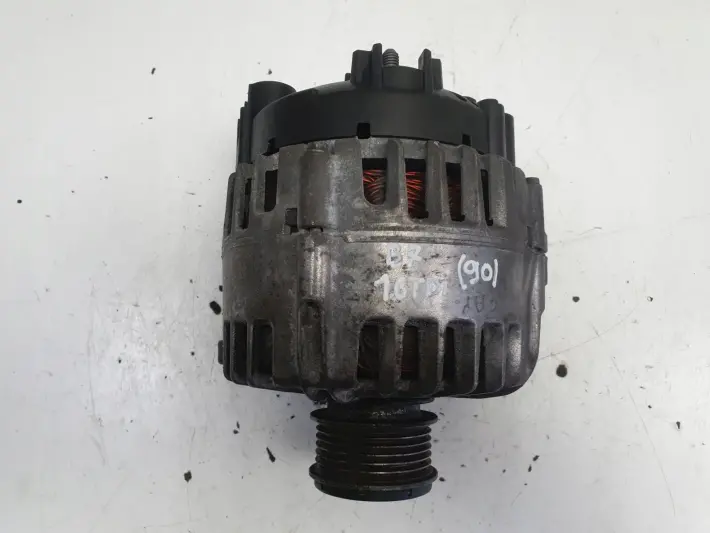 VW Passat B7 1.6 TDI ALTERNATOR 03L903023B valeo