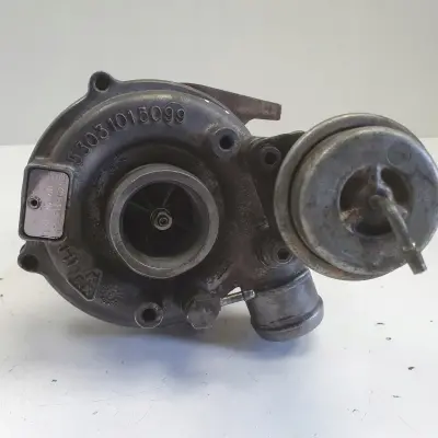 VW Golf IV 1.9 TDI TURBOSPRĘŻARKA 038145701D