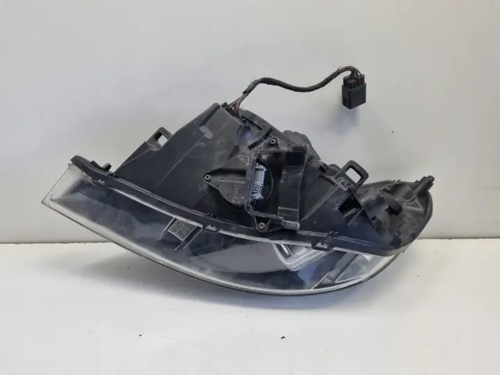 Volvo S60 II V60 10-13r PRZEDNIA LAMPA PRAWA PRAWY PRZÓD xenon 31299991