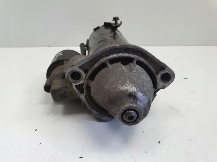 VW A4 B6 1.9 TDI ROZRUSZNIK bosch 068911024G 0001110128