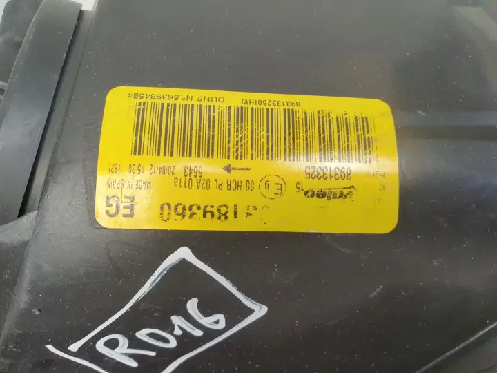 Opel Corsa D PRZEDNIA LAMPA PRAWA prawy przód anglik 93189360