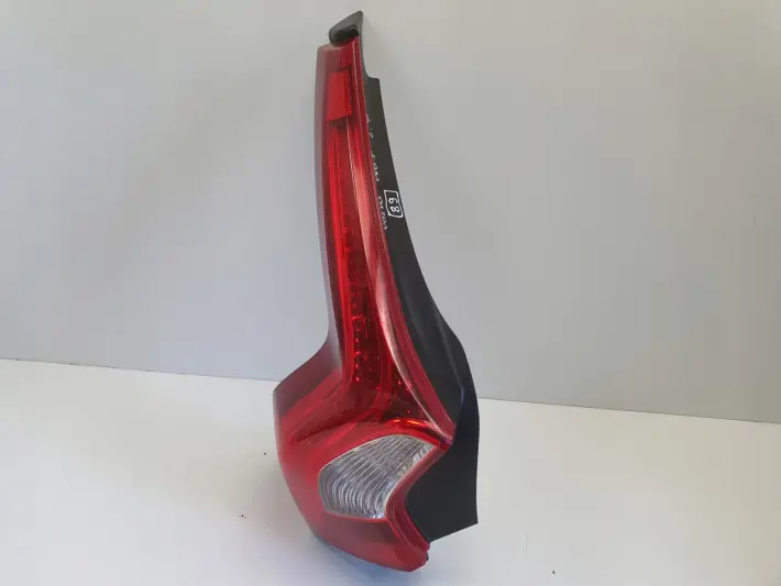 Volvo V60 I 10-18r TYLNIA TYLNA LAMPA LEWA lewy tył 31214963