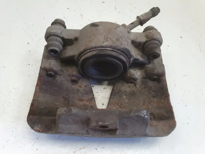 Audi A6 C7 PRZEDNI ZACISK HAMULCOWY lewy przód kierowcy