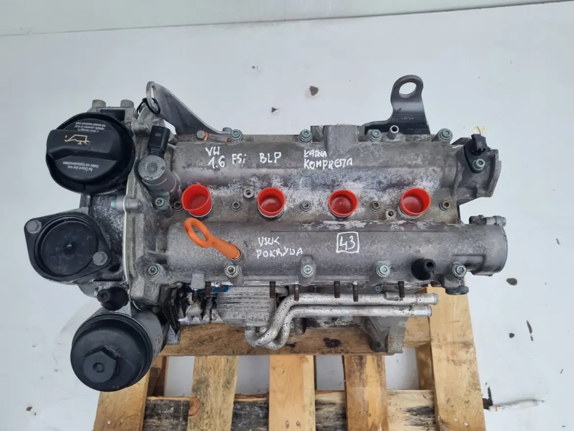 SILNIK Audi A3 II 8P 1.6 FSI 115KM uszkodzona pokrywa zaworów BLP