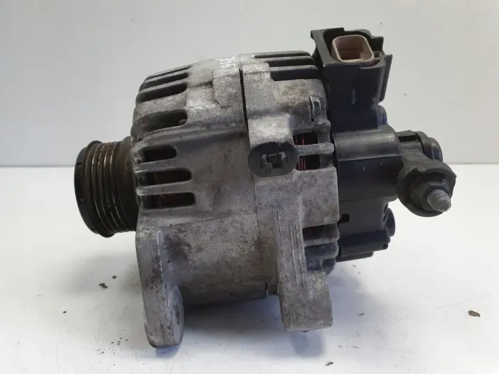 Hyundai Getz 1.5 CRDI ALTERNATOR valeo 2655475 120A