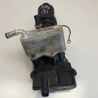 VW Golf V 2.0 FSI OBUDOWA FILTRA OLEJU podstawa