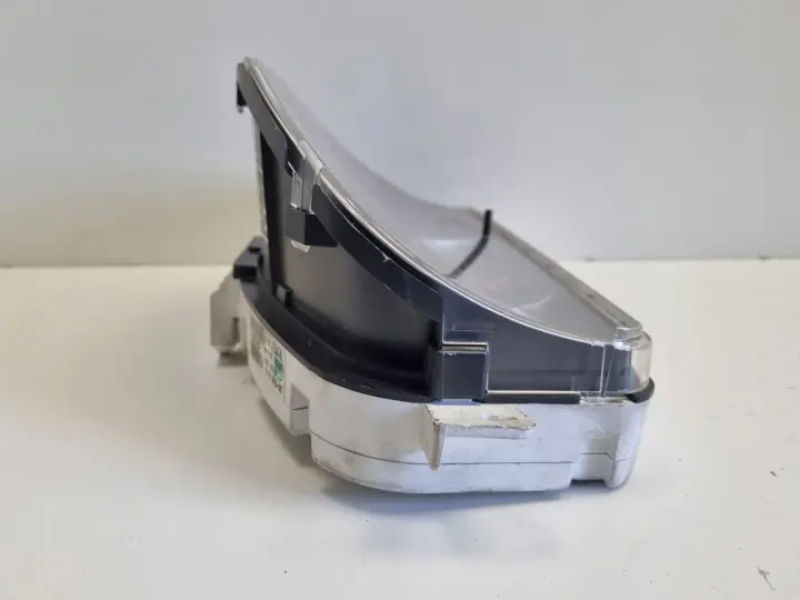 Volvo V50 S40 II 1.6 2.0 D LICZNIK ZEGARY Europa 31254776 36002433
