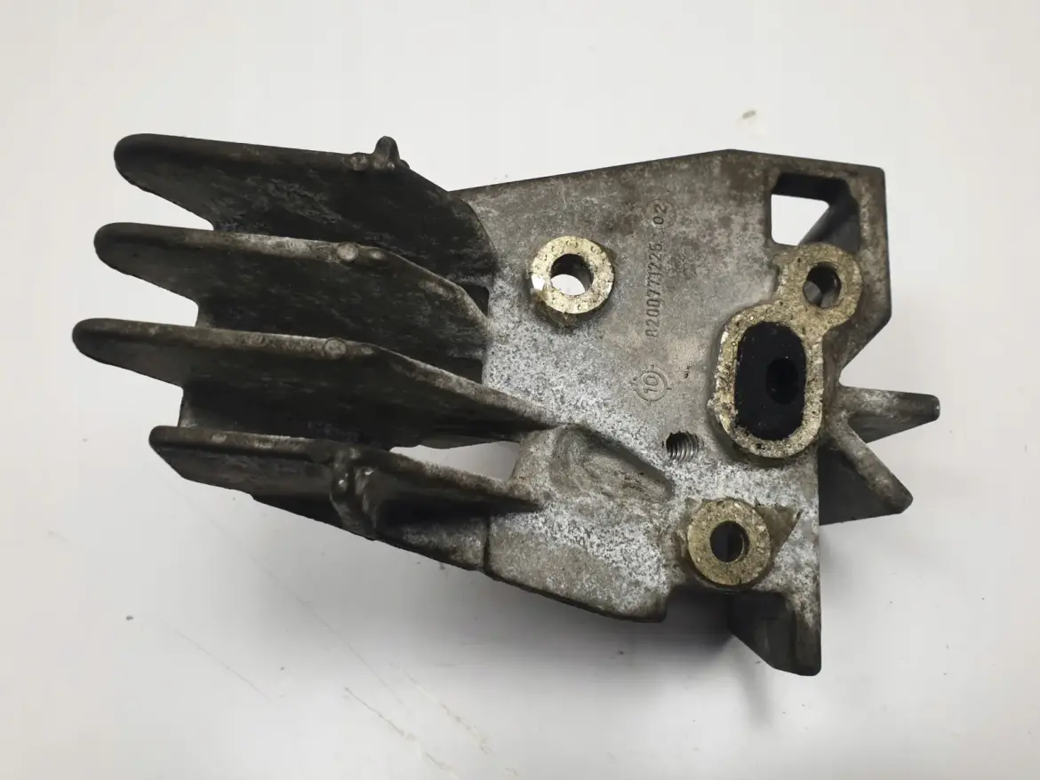 Renault Megane III 1.5 DCI ŁAPA UCHWYT wtrysk DPF