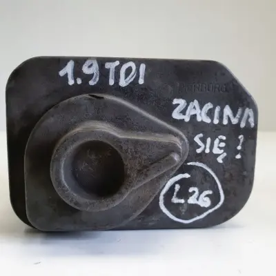 VW Golf IV 1.9 SDI PRZEPUSTNICA 038128063A