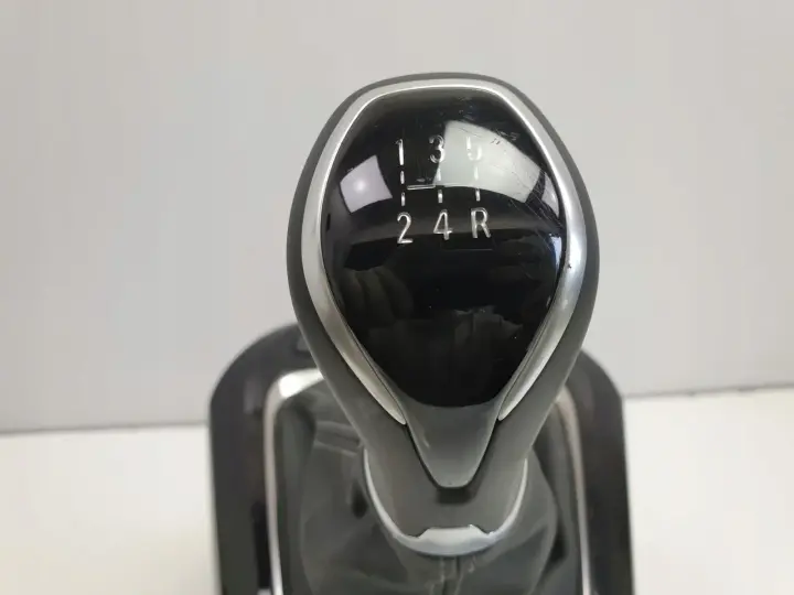 Opel Corsa F LEWAREK ZMIANY BIEGÓW Manual