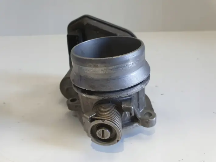 BMW E87 E90 E91 2.0 D N47 PRZEPUSTNICA 780437301