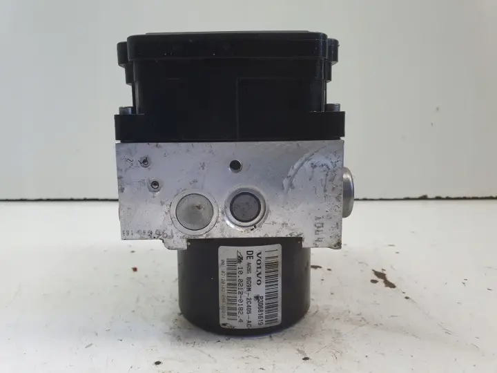 Volvo V70 III S80 II POMPA ABS hamulcowa STEROWNIK 30681619 P30681619