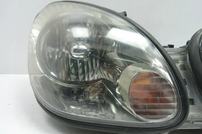 Lexus GS300 II 97-05 PRZEDNIA LAMPA prawa EUROPA