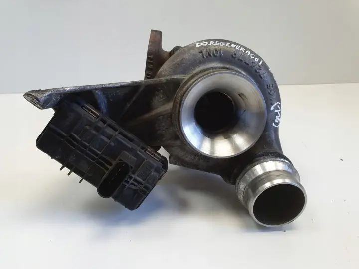 BMW E87 E90 2.0 D N47 TURBOSPRĘŻARKA turbo 724779