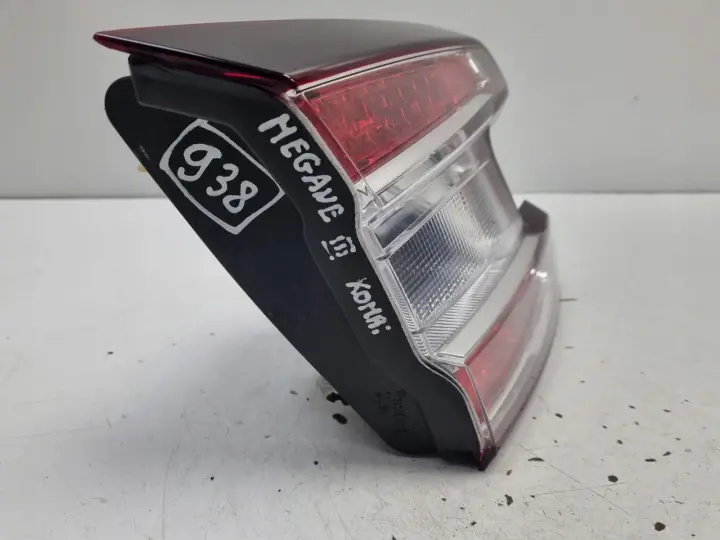 Renault Megane III kombi TYLNA LAMPA LEWA lewy tył W KLAPE 265500028R