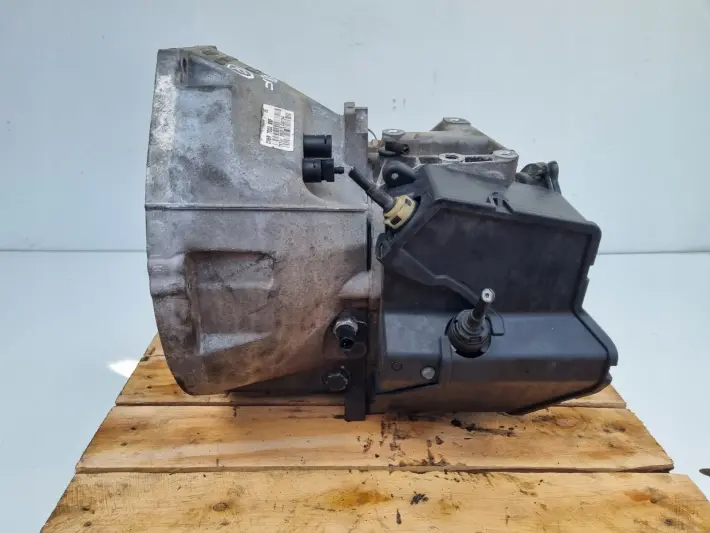 Ford Focus MK3 1.0 ecoboost SKRZYNIA BIEGÓW CV6R-7002-BBF manualna MANUAL