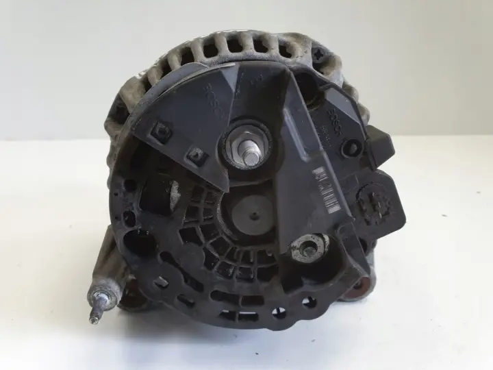 VW Golf V 2.0 TDI ALTERNATOR bosch