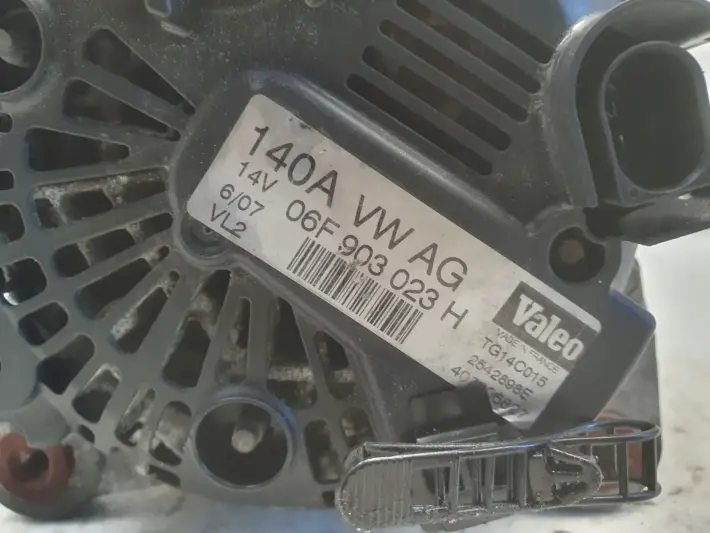 Audi A4 B7 2.0 TDI ALTERNATOR valeo 06F903023H 140A