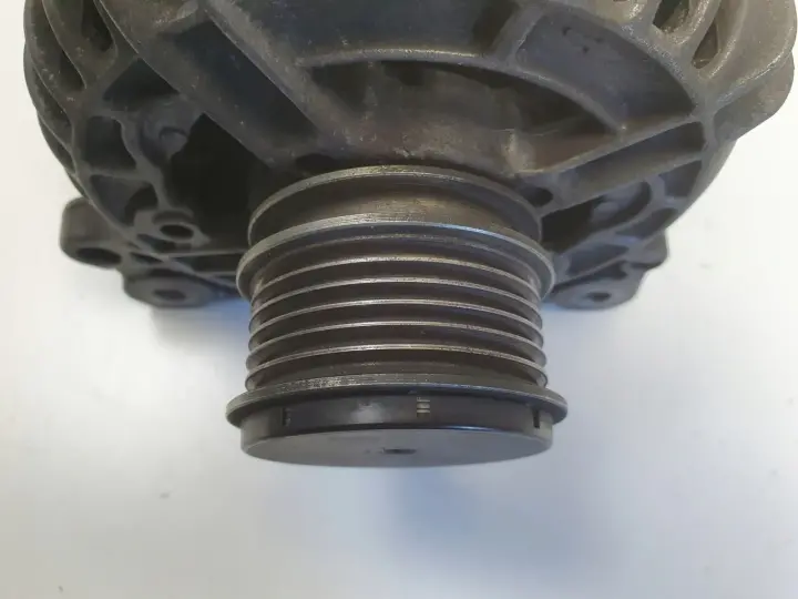 Skoda Octavia I 1.9 TDI ALTERNATOR Bosch 028903028E 120A