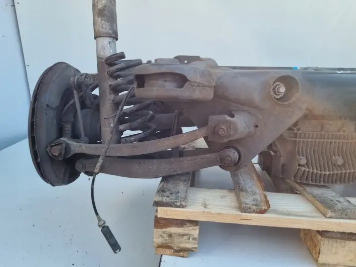 BMW E90 E92 M3 4.0 V8 420K TYLNY MOST SANKI TYLNE ZAWIESZENIE TARCZA ZACISK