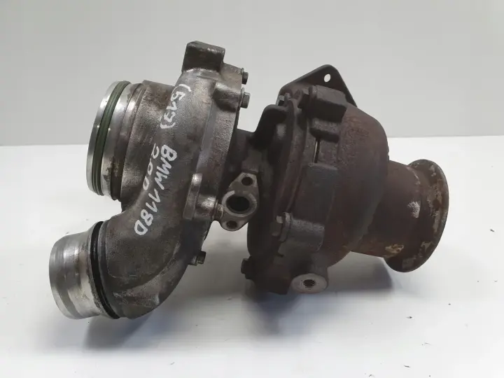 BMW E87 E90 E91 2.0 D N47 TURBOSPRĘŻARKA turbo 7800594