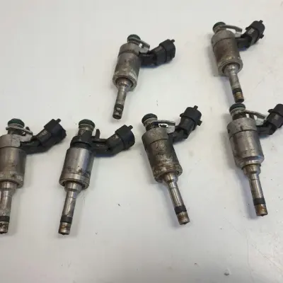 Porsche 911 GT3 3.8 WTRYSKIWACZ wtrysk 0261500203