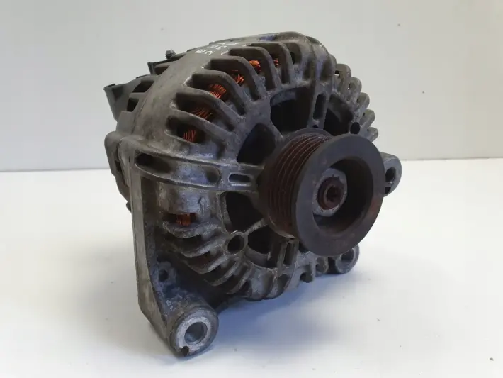 BMW E87 2.0 D ALTERNATOR valeo 7797519 150A