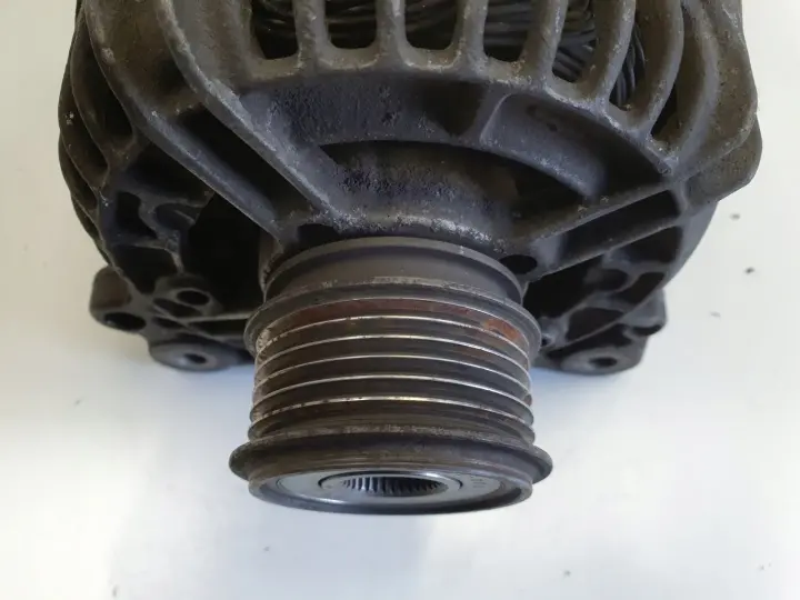 VW Sharan Alhambra Galaxy 1.9 TDI ALTERNATOR bosch 028903028E 120A