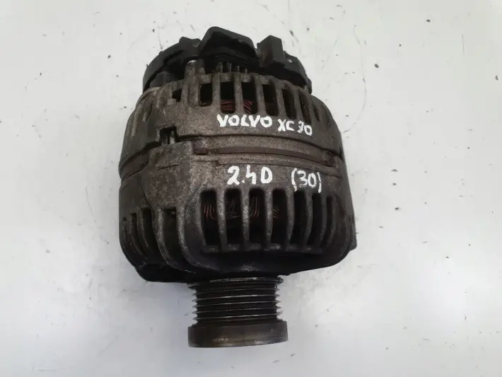Volvo V70 III XC70 II 2.4 D5 ALTERNATOR 30667787