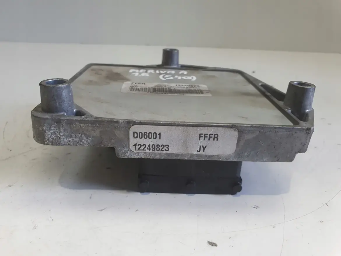 Opel Meriva A 1.6 16V STEROWNIK SILNIKA Komputer 12249823 FFFR