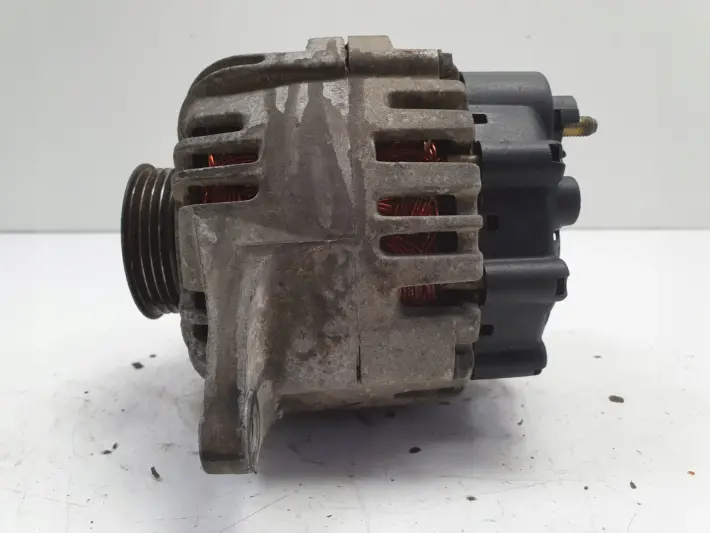 Hyundai Santa Fe 2.4 ALTERNATOR valeo 37300-38400 110A