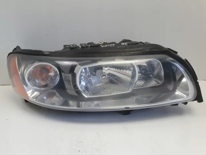 Volvo S60 I V70 II XENON LIFT PRZEDNIA LAMPA PRAWA prawy przód KPL 30784250