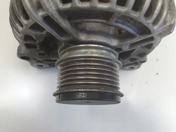 Seat Leon II 1.9 TDI ALTERNATOR Bosch