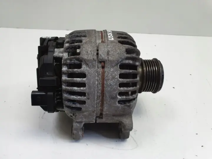 VW Golf V 2.0 TDI ALTERNATOR bosch 06F903023F 140A