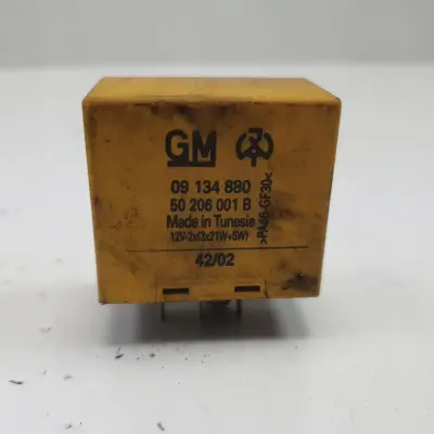 Opel Signum Vectra C Corsa D PRZEKAŹNIK KIERUNKOWSKAZÓW 09134880 50206001B