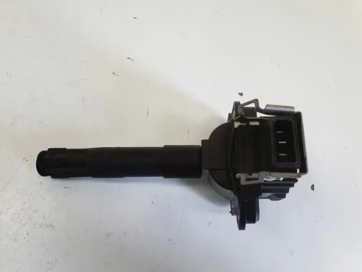 VW Passat B5 Audi A4 B5 1.8 T turbo CEWKA ZAPŁONOWA NGK U5004