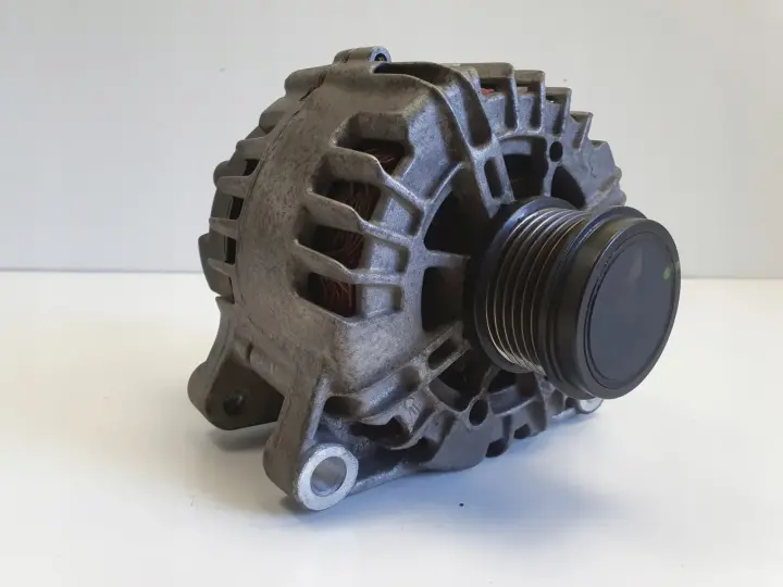 Volvo V70 III 1.6 D D2 ALTERNATOR valeo 30659390 150A