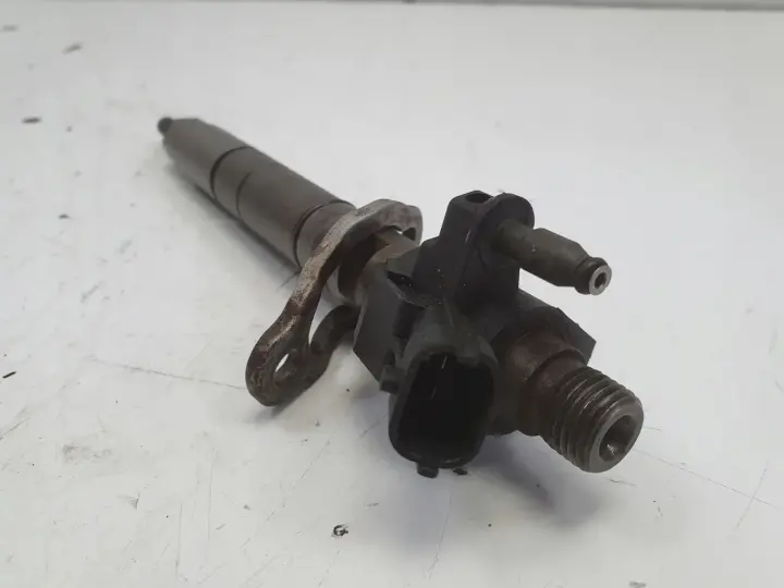Volvo S80 II V70 III S40 II V60 XC60 2.4 D5 WTRYSKIWACZ wtrysk 0445116016