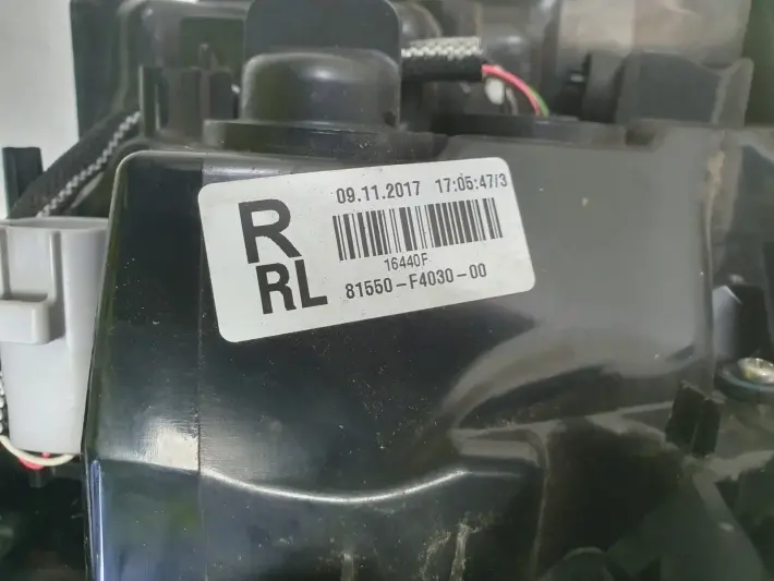 Toyota CHR C-HR TYLNIA TYLNA LAMPA PRAWA prawy tył pasażera 81550-F4030-00