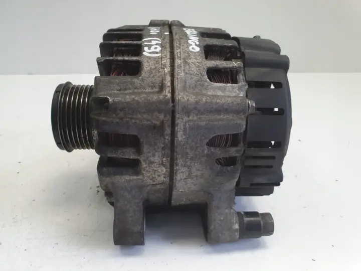 Citroen Berlingo II 1.6 HDI ALTERNATOR valeo 9688085380