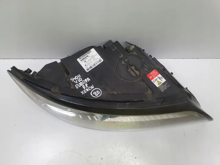 Volvo S40 II V50 LIFT XENON PRZEDNIA LAMPA PRAWA prawy przód 31265699