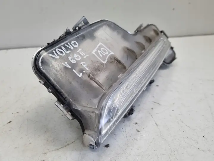 Volvo S60 II V60 LIFT PRZEDNI HALOGEN LEWY PRZÓD kierowcy LED DRL 31420395