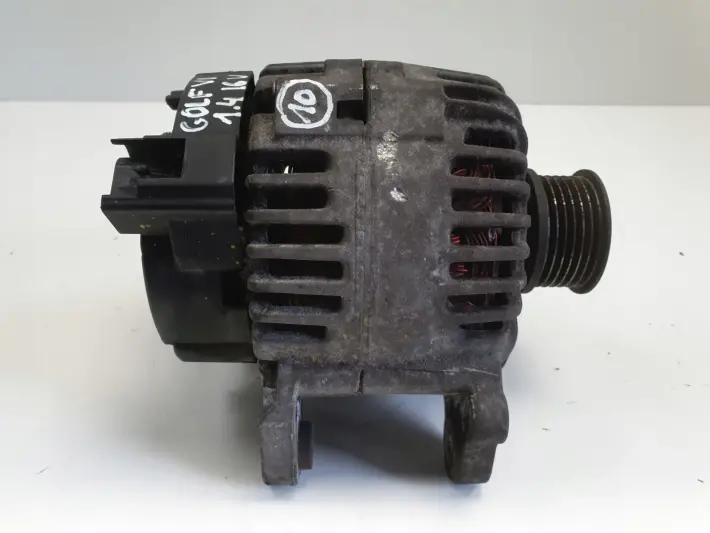 VW Golf VI 1.4 16V ALTERNATOR 036903024H 110A valeo