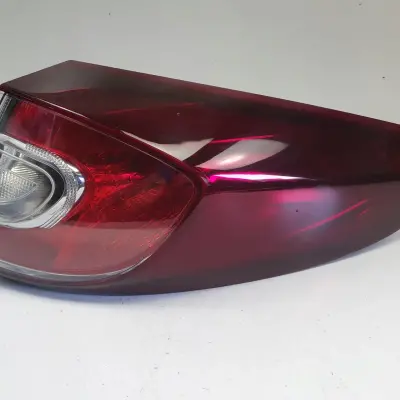 Renault Megane III kombi TYLNIA TYLNA LAMPA PRAWA prawy tył 265500010R