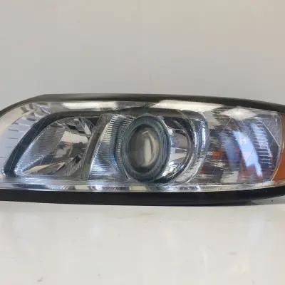 Volvo S40 II V50 LIFT XENON PRZEDNIA LAMPA LEWA