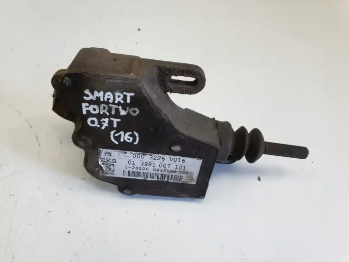 Smart ForTwo 0.7 T turbo WYSPRZĘGLIK 013981007101 0003226V016